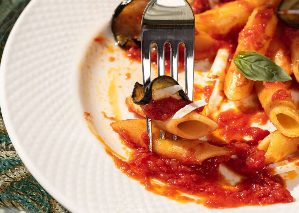 Pasta alla Norma – Ein sizilianisches Meisterstück auf dem Teller