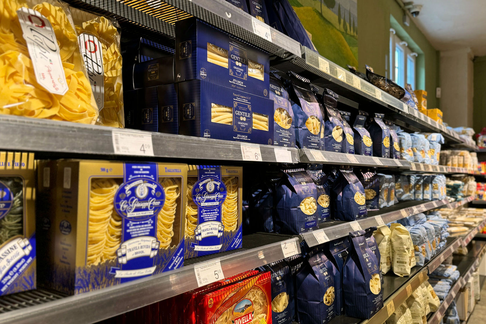 Große Auswahl an Premium-Pasta aus Italien: Gentile, Giuseppe Cocco und weitere Marken im Centro Italia Regal – italienische Lebensmittel online kaufen bei Centro Italia